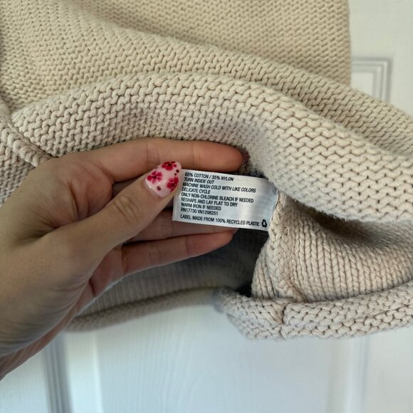 UNIVERSAL THREAD Cream Sleeveless Sweater Vest Women’s Large - Picture 2 of 5